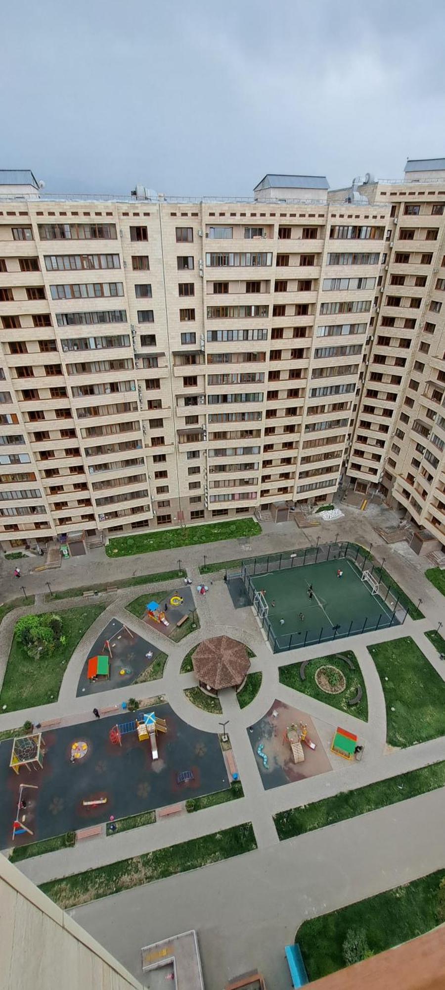 2-Х Комнатная Квартира В Центре Алматы, Жилой Комплекс Евразия エクステリア 写真